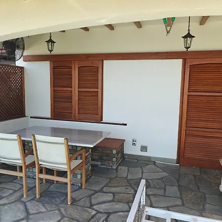 Mikiverna Beachfront Family Maisonette Σπίτι διακοπών Kalyves Polygyrou