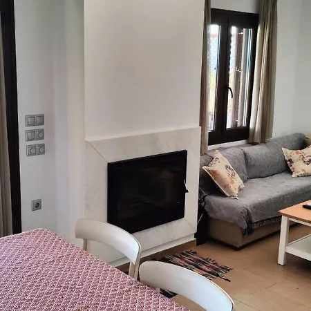 Mikiverna Beachfront Family Maisonette * Kalyves Polygyrou