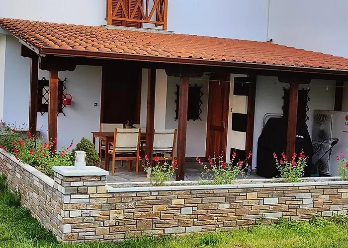 Mikiverna Beachfront Family Maisonette Σπίτι διακοπών