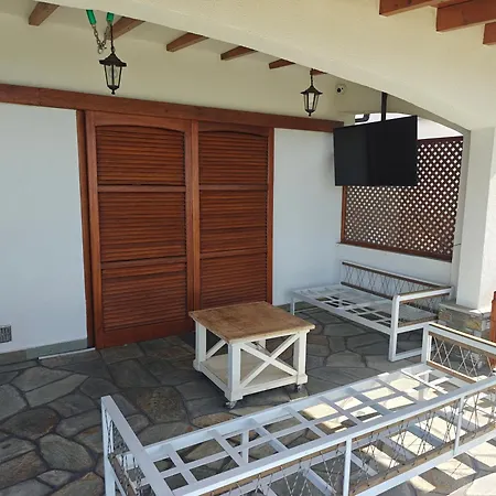Mikiverna Beachfront Family Maisonette