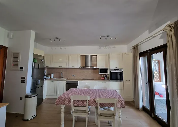 Mikiverna Beachfront Family Maisonette *