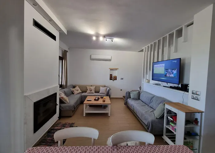 Holiday home Mikiverna Beachfront Family Maisonette *